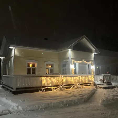 Cozy And Spacious Family With Sauna, Sleeps 12 People, Free Parking Villa *