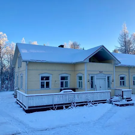 Cozy And Spacious Family With Sauna, Sleeps 12 People, Free Parking Villa